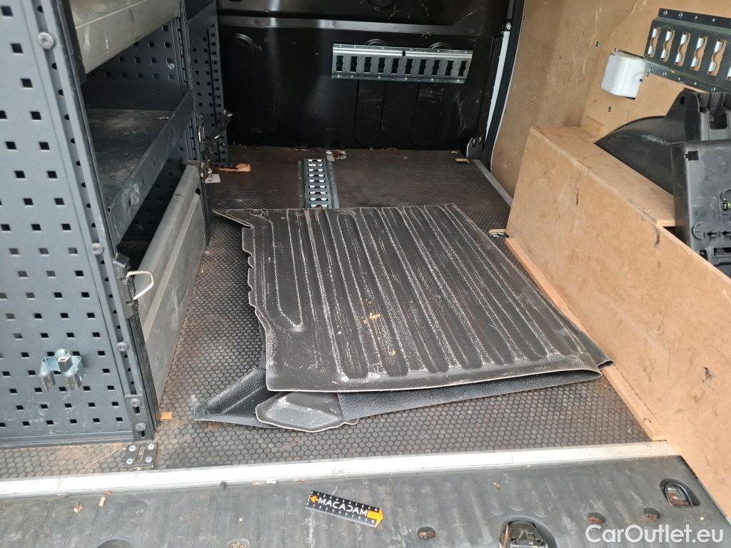  Renault  Kangoo  Express Extra (Série Spéciale) 1.5 dCi 90CV BVM5 E6 #28