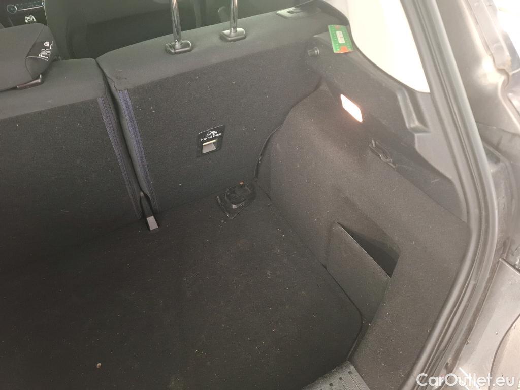  Ford  Fiesta  Business NAV 1.0 EcoBoost 100CV BVM6 E6 #26