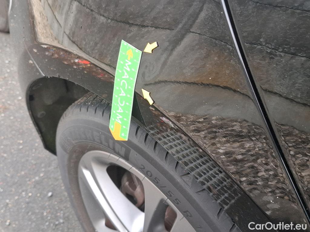  Mercedes  A-Klasse MERCEDES BENZ Classe A Compact 5p Berline A 180 Business Line #23