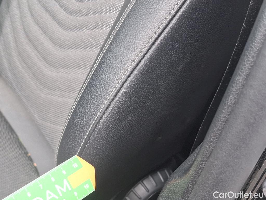  Mercedes  A-Klasse MERCEDES BENZ Classe A Compact 5p Berline A 180 Business Line #28