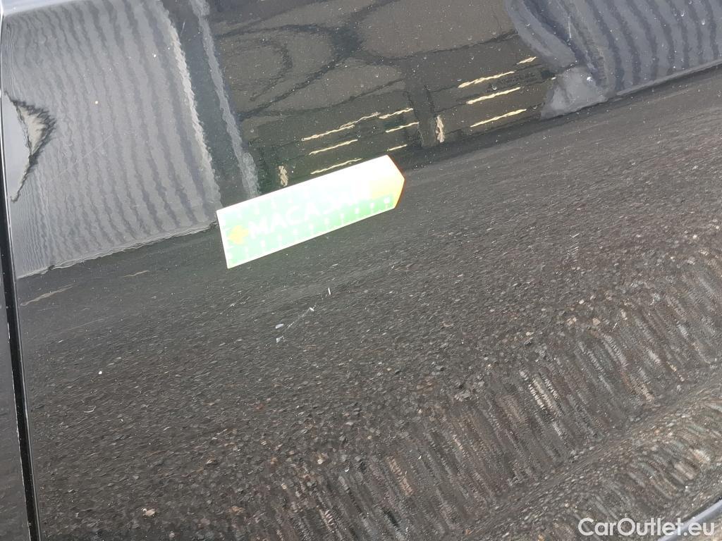  Mercedes  A-Klasse MERCEDES BENZ Classe A Compact 5p Berline A 180 Business Line #37