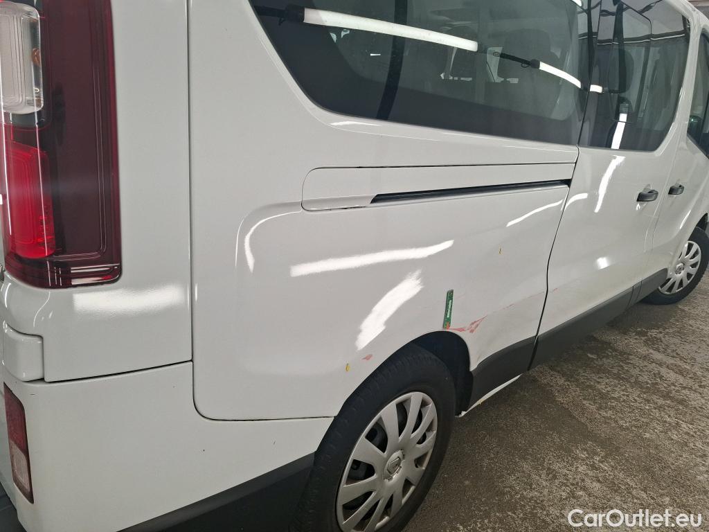  Renault  Trafic RENAULT  / 2019 / 4P / Combi Zen L2 dCi 120 S&S - 8 pl #5