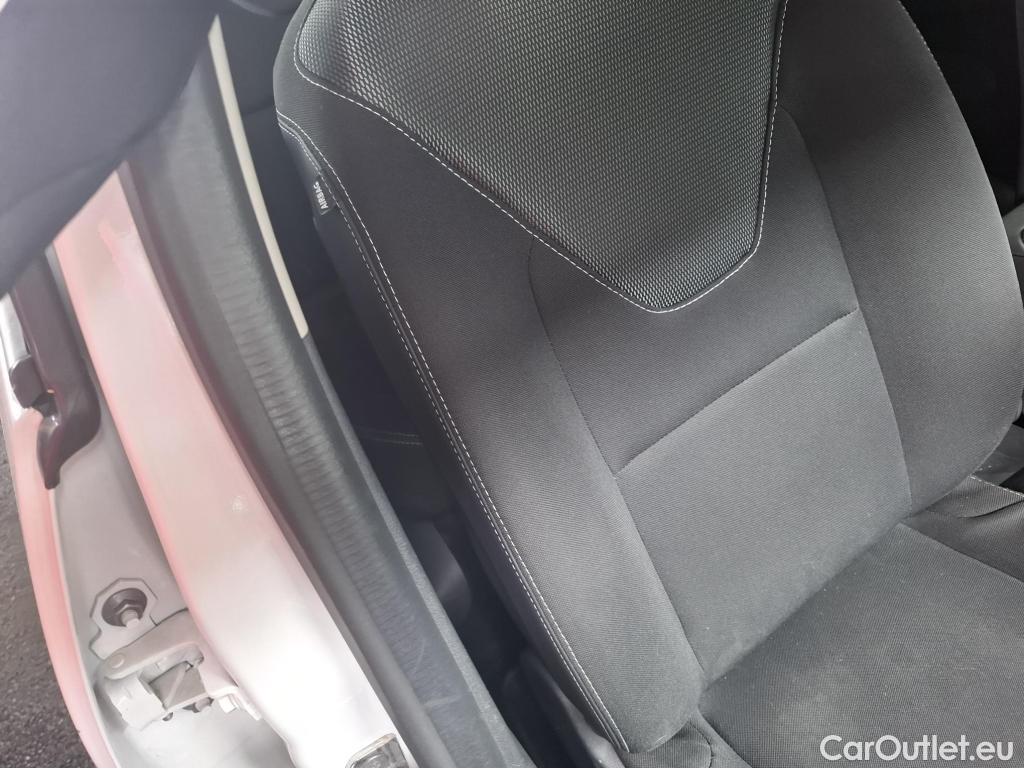  Renault  Clio  IV Business 0.9 TCe 90CV BVM5 E6 #50