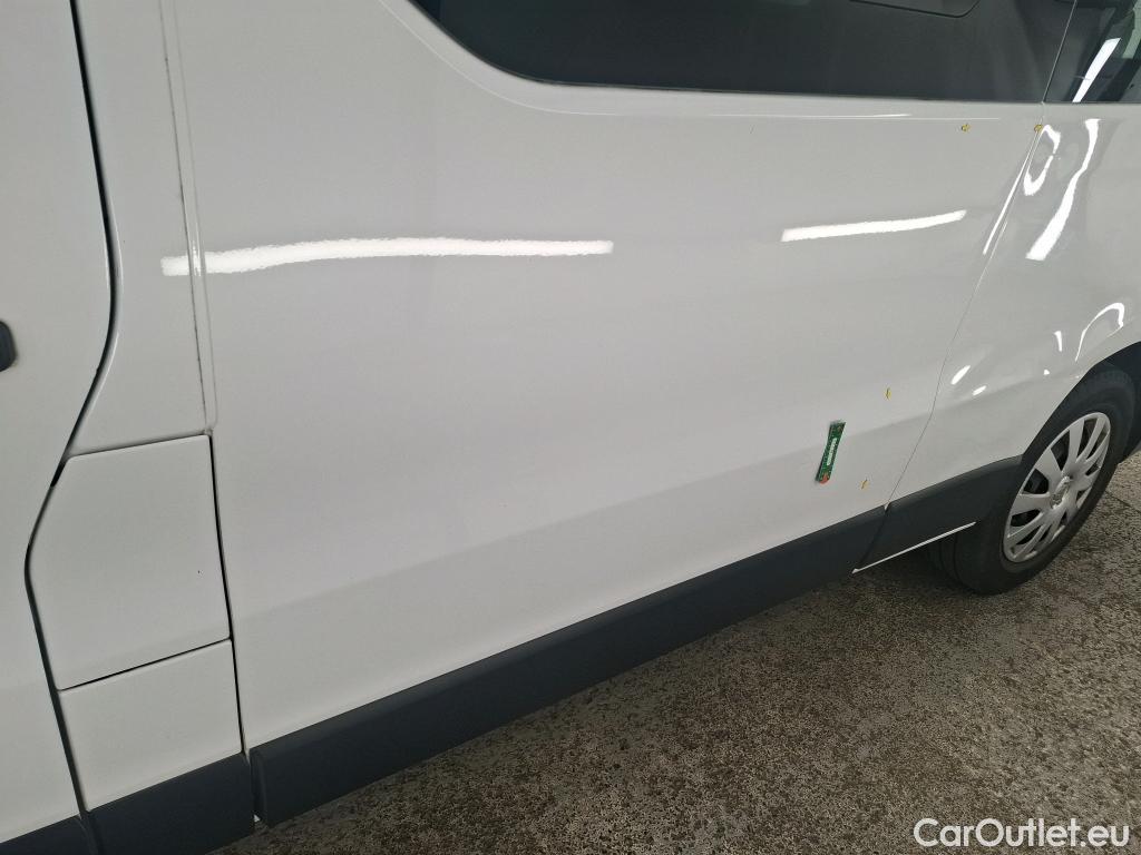 Renault  Trafic RENAULT  / 2019 / 4P / Combi Zen L2 dCi 120 S&S - 8 pl #12