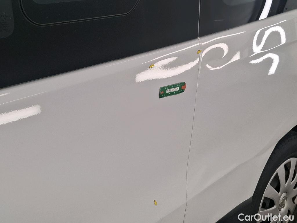  Renault  Trafic RENAULT  / 2019 / 4P / Combi Zen L2 dCi 120 S&S - 8 pl #14