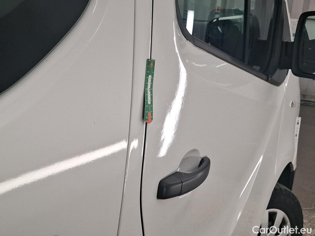  Renault  Trafic RENAULT  / 2019 / 4P / Combi Zen L2 dCi 120 S&S - 8 pl #26