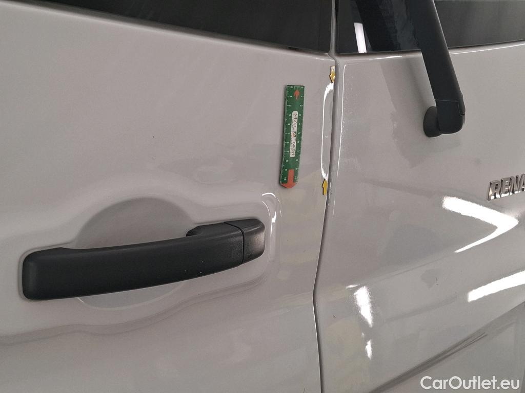  Renault  Trafic RENAULT  / 2019 / 4P / Combi Zen L2 dCi 120 S&S - 8 pl #19