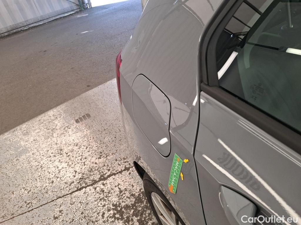  Volkswagen  Golf  VOLKSWAGEN / 2020 / 5P / Berline 2.0 TDI SCR 115 DSG7 LIFE SOCI BUSINESS #6