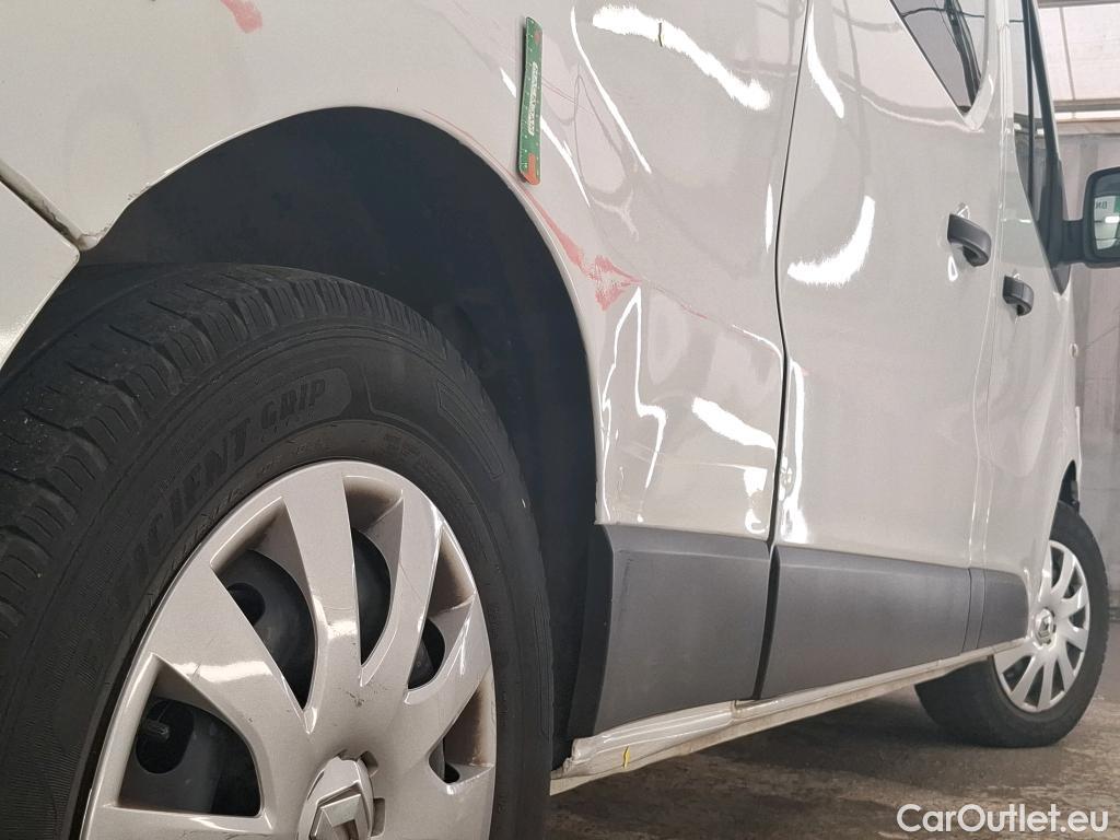  Renault  Trafic RENAULT  / 2019 / 4P / Combi Zen L2 dCi 120 S&S - 8 pl #8