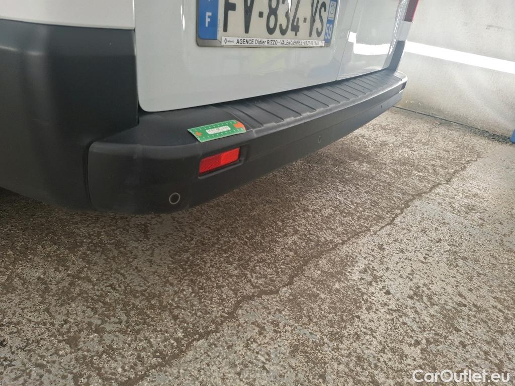  Renault  Trafic RENAULT  / 2019 / 4P / Combi Zen L2 dCi 120 S&S - 8 pl #16