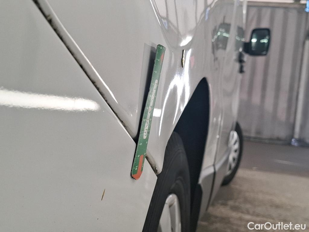  Renault  Trafic RENAULT  / 2019 / 4P / Combi Zen L2 dCi 120 S&S - 8 pl #10