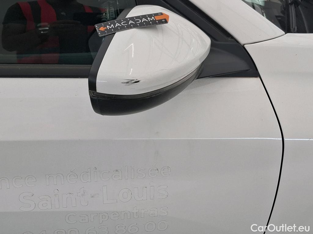  Peugeot  208  Allure Business 1.2 PureTech 100CV BVM6 E6d #24