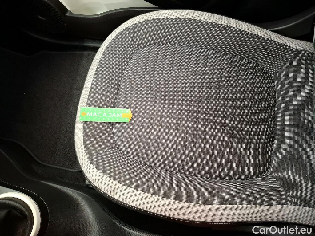  Renault  Twingo RENAULT  / 2019 / 5P / Berline Zen SCe 65 TVU #49