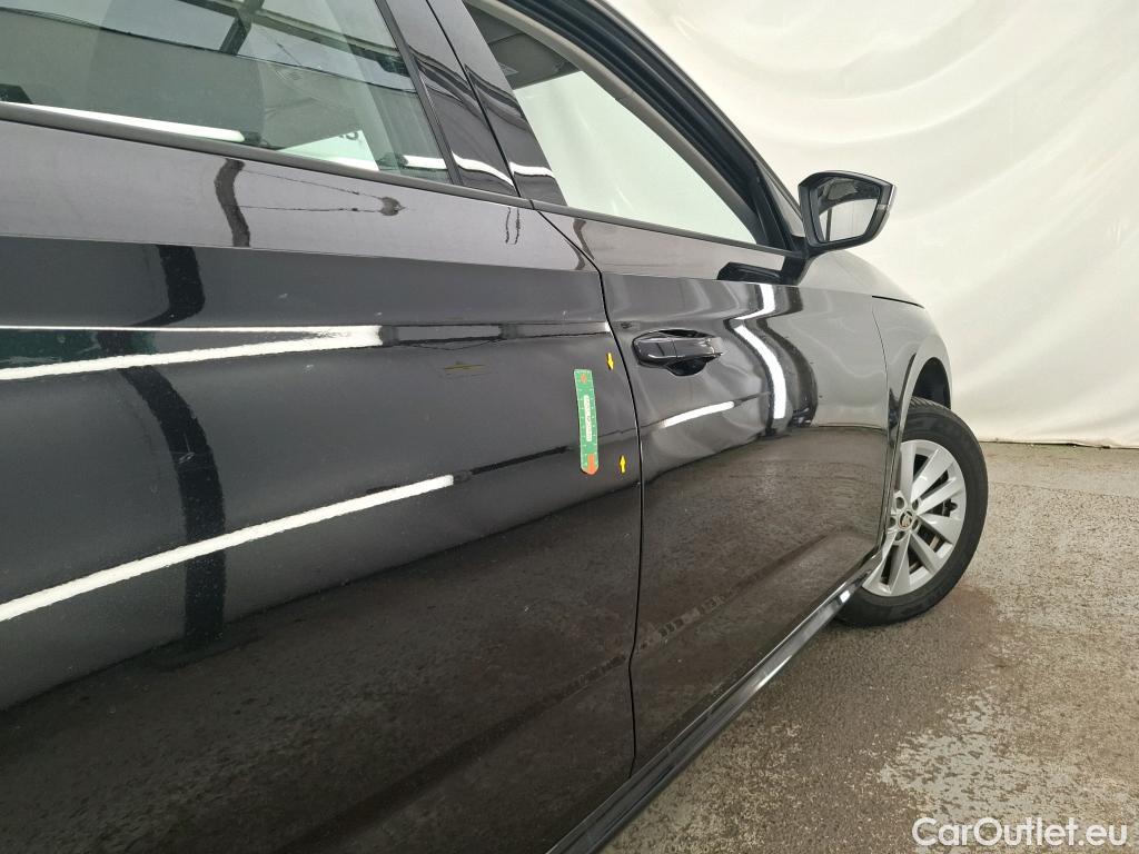  Skoda  KAMIQ  Selection 1.0 TSI 115CV BVA7 6E #1