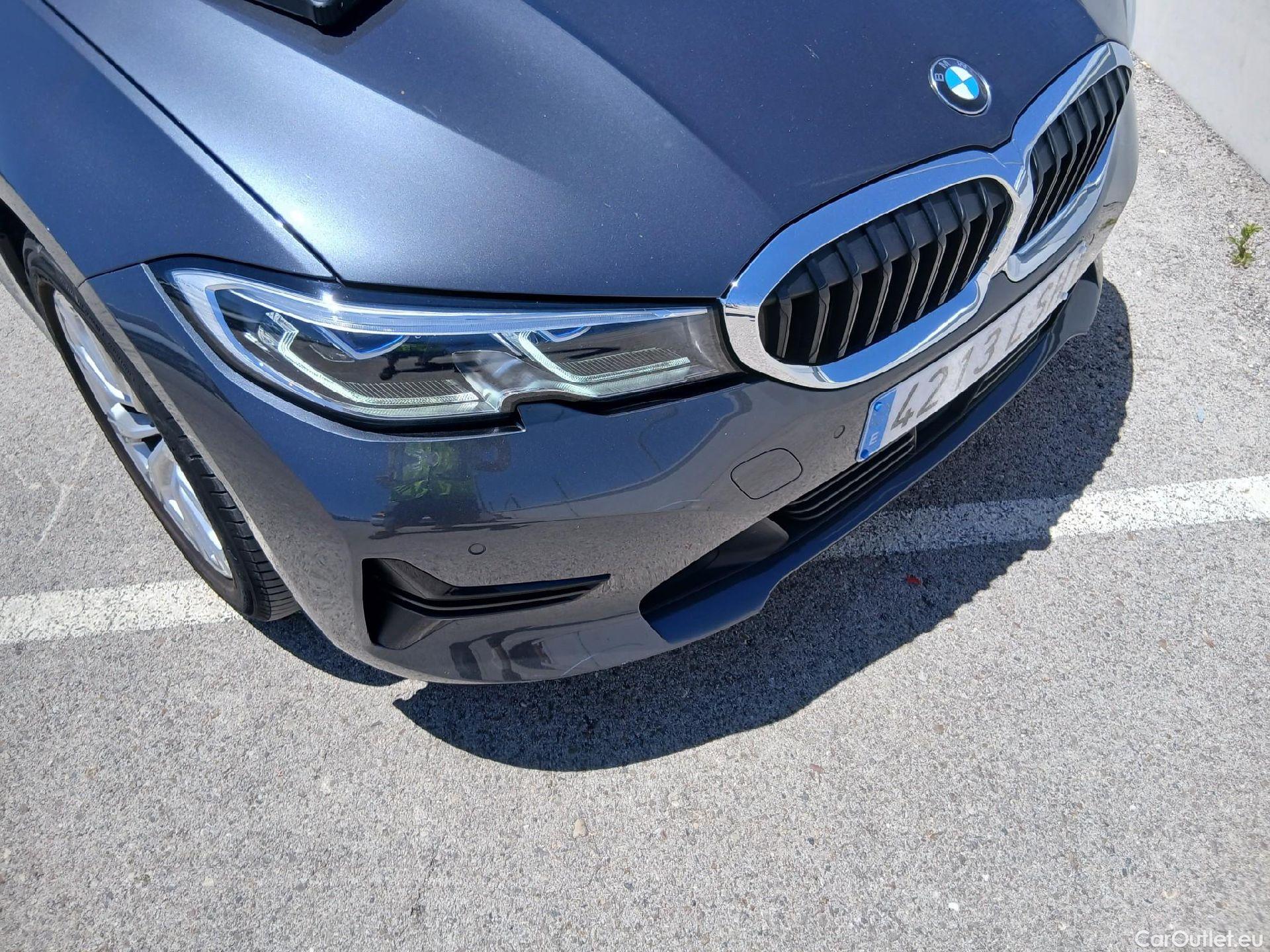  Bmw  Serie 3 BMW  / 2019 / 5P / familiar 320i Auto. Touring #3
