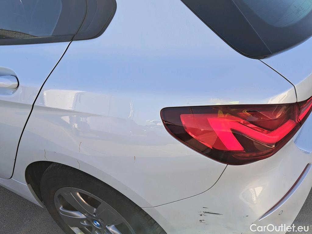  Bmw  Serie 1 BMW  / 2019 / 5P / berlina con portón 118i #9