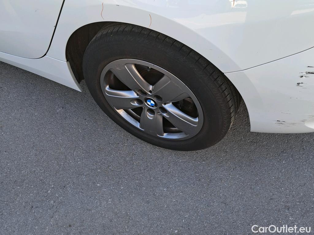  Bmw  Serie 1 BMW  / 2019 / 5P / berlina con portón 118i #11