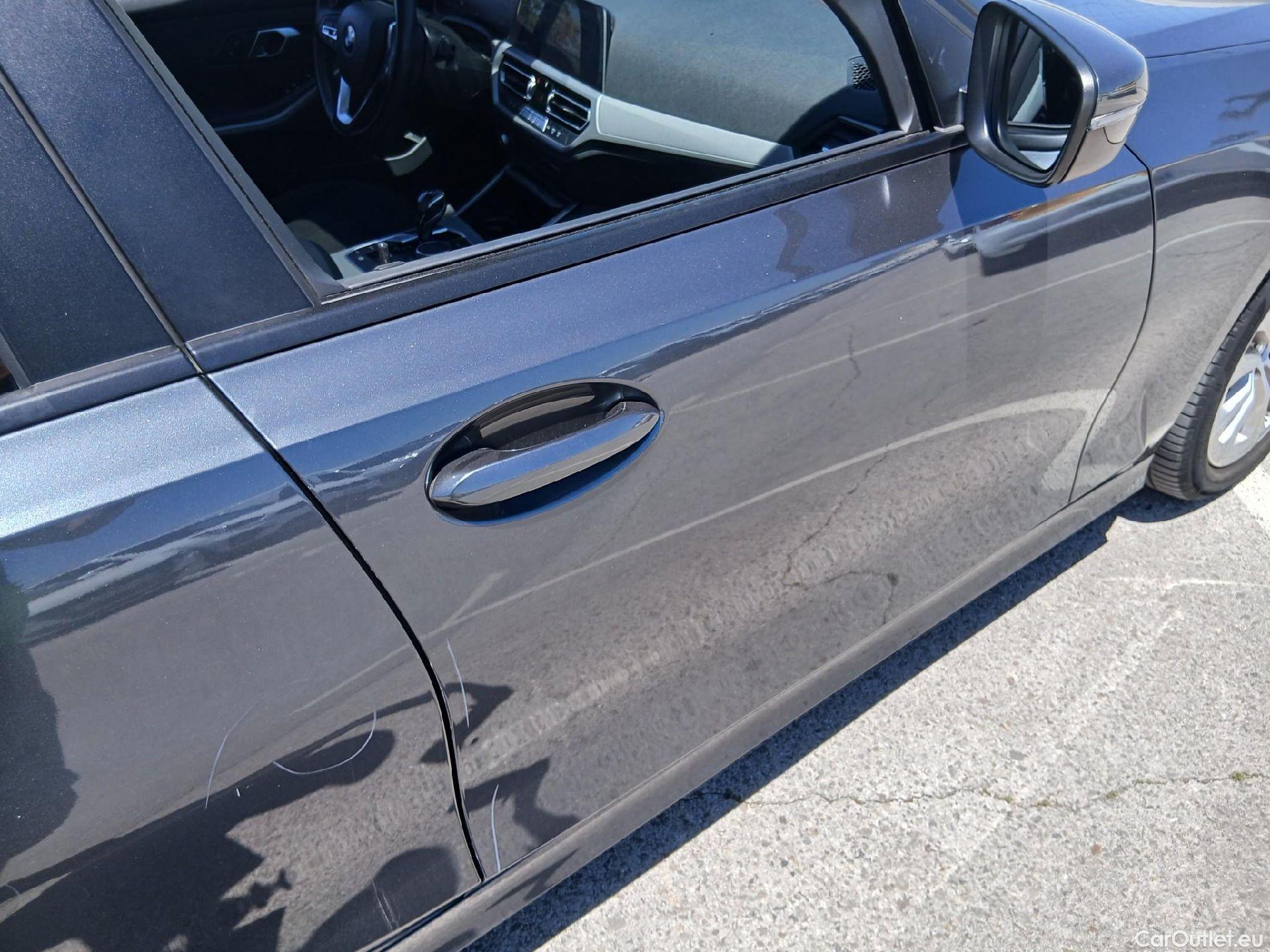  Bmw  Serie 3 BMW  / 2019 / 5P / familiar 320i Auto. Touring #24