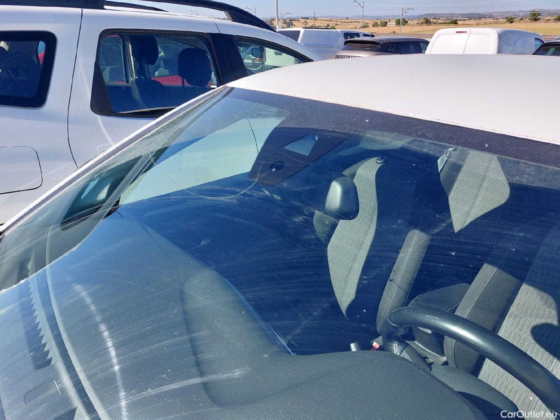  Opel  Corsa OPEL  / 2019 / 5P / berlina con portón 1.2 XEL 55kW (75CV) Edition #7