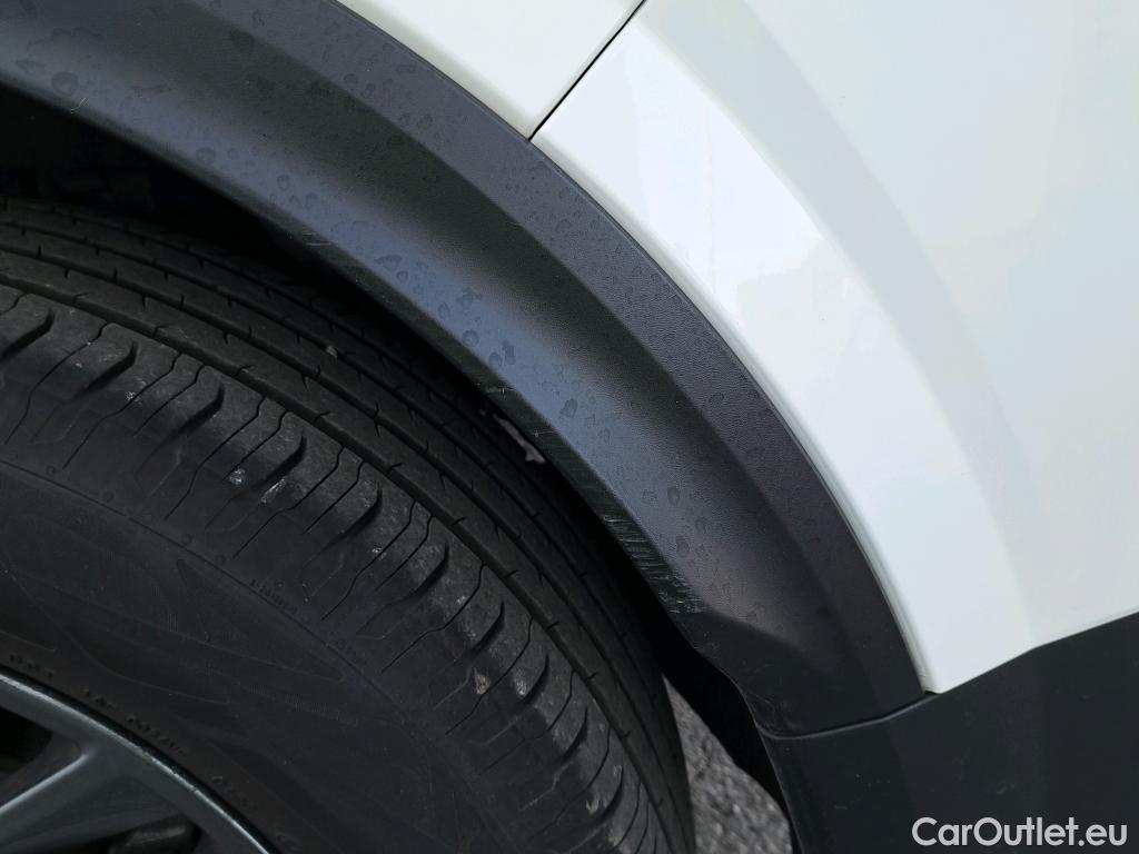  Land Rover  Discovery NISSAN QASHQAI / 2021 / 5P / todoterreno DIG-T 103kW (140CV) mHEV 4x2 Acenta (AC5) #19