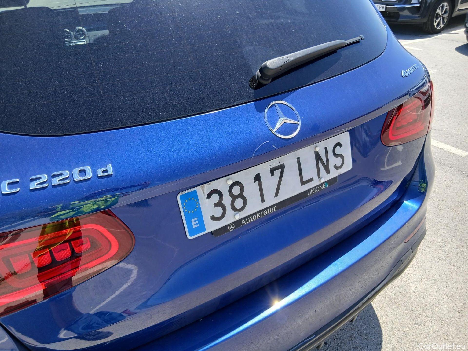  Mercedes  G-Klasee MERCEDES-BENZ Clase GLC 220 d 4MATIC AMG-Line 195 CV #Opcionales 13250€ # #27