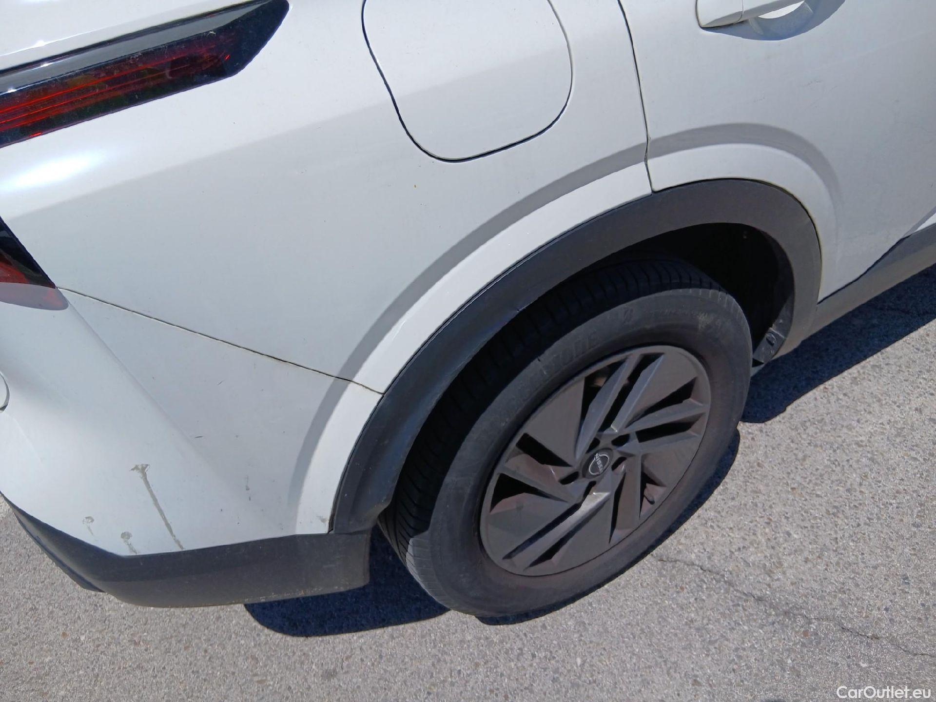  Nissan  Qashqai NISSAN  / 2021 / 5P / todoterreno DIG-T 103kW (140CV) mHEV 4x2 Acenta (AC5) #29