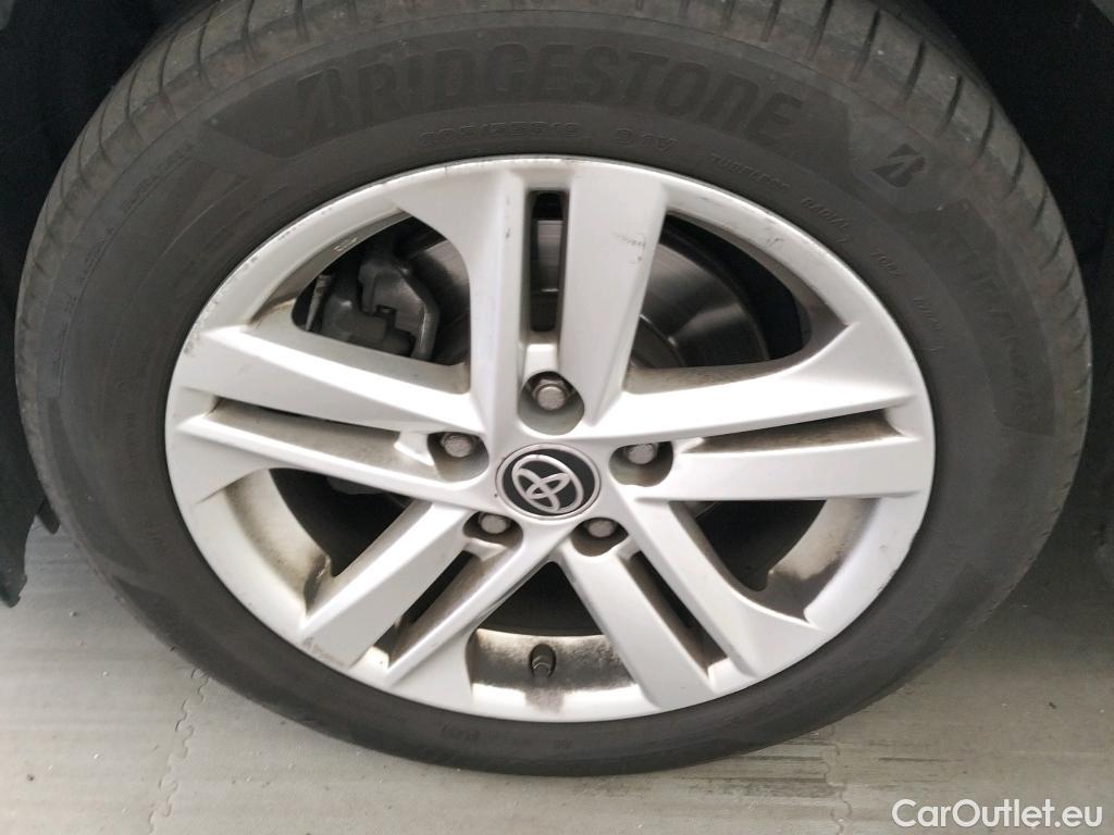  Toyota  Corolla TOYOTA  / 2019 / 5P / familiar 1.8 125H ACTIVE TECH E-CVT TOU SPORT #7
