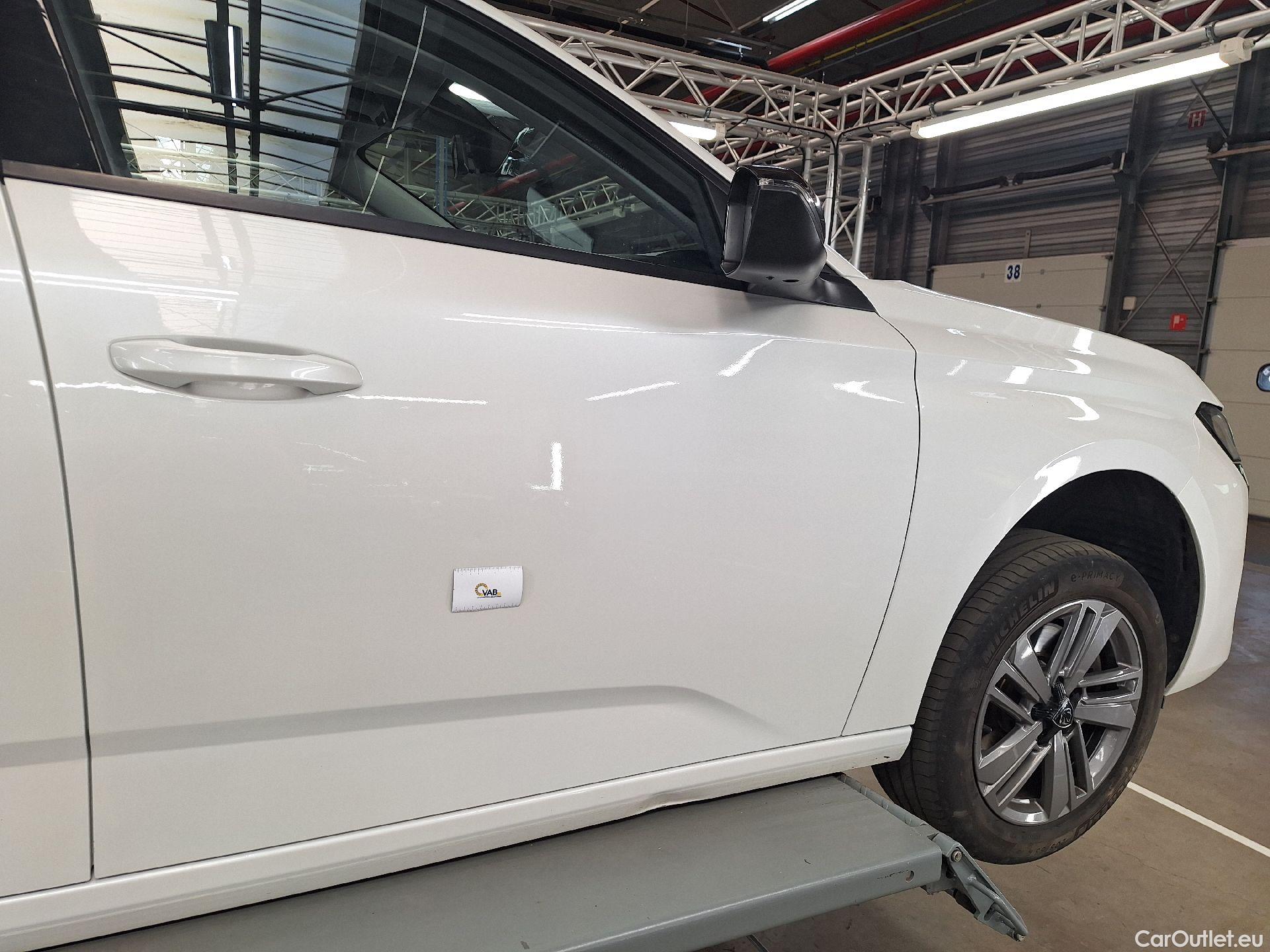  Peugeot  308 Peugeot,  SW '21, Peugeot  SW 1.5 BlueHDi 130 S&S EAT8 Active Pac #38