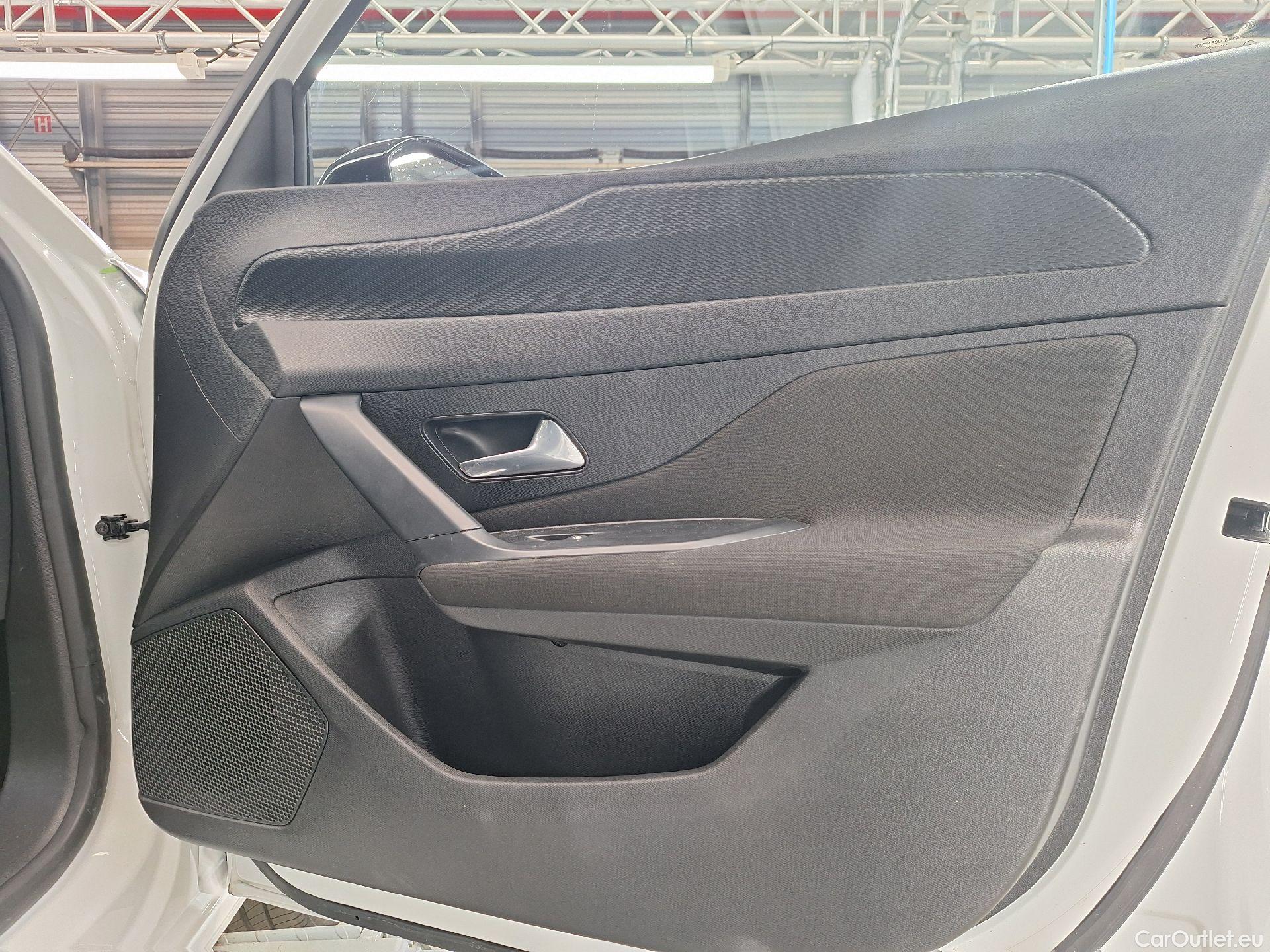 Peugeot  308 Peugeot,  SW '21, Peugeot  SW 1.5 BlueHDi 130 S&S EAT8 Active Pac #46