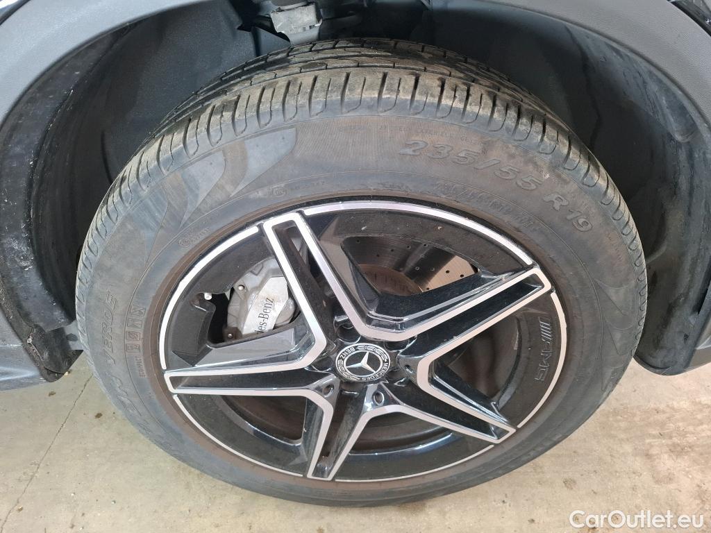 Mercedes  G-Klasee MERCEDES-BENZ GLC Coupe / 2019 / 5P / Coupé 2.0 GLC 300 E BUSINESS LINE 4MATIC #6