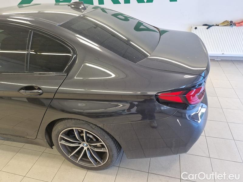  Bmw  Serie 5  Lim. (G30)  (2016->) 530i xDrive AT #5
