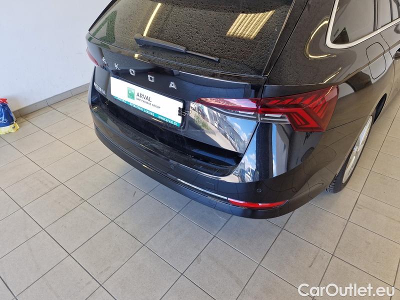  Skoda  Octavia  Combi (NX3)(2020) Oct.C. 4 2.0TDI 150 Style AT #11