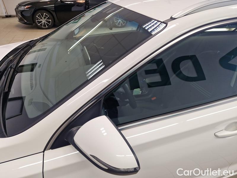  Hyundai  i30   cw (PD)(2017->)  Kom.1.5TGDi 118 Style AT #19