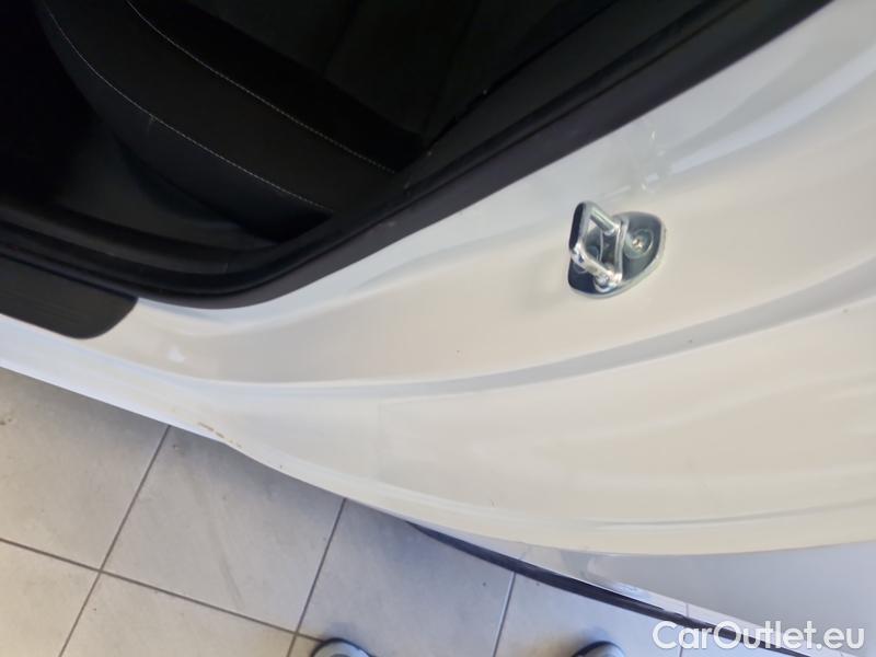 Hyundai  i30   cw (PD)(2017->)  Kom.1.0TGDI 88 Family #13
