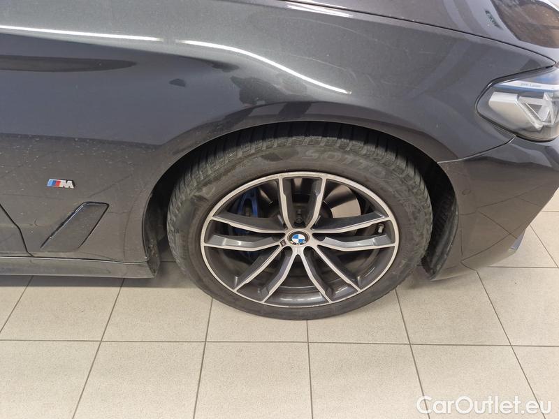  Bmw  Serie 5  Lim. (G30)  (2016->) 530i xDrive AT #2