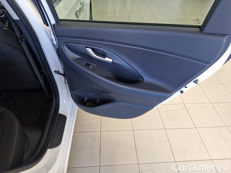  Hyundai  i30   cw (PD)(2017->)  Kom.1.0TGDI 88 Family #18