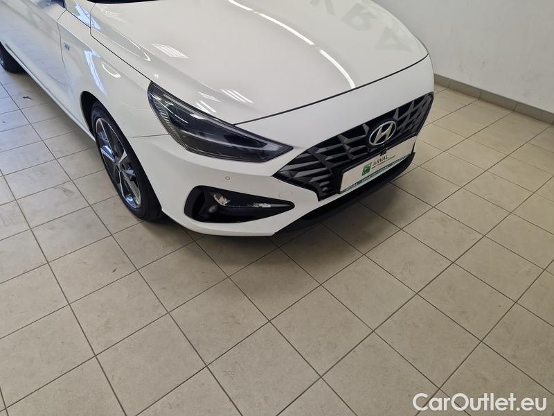  Hyundai  i30   cw (PD)(2017->)  Kom.1.5TGDi 118 Style AT #3