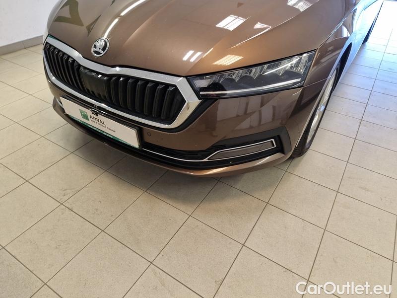  Skoda  Octavia  Combi  (5E5)(03.2017->) Oct.Com. 2.0TDI 150 Style AT #6