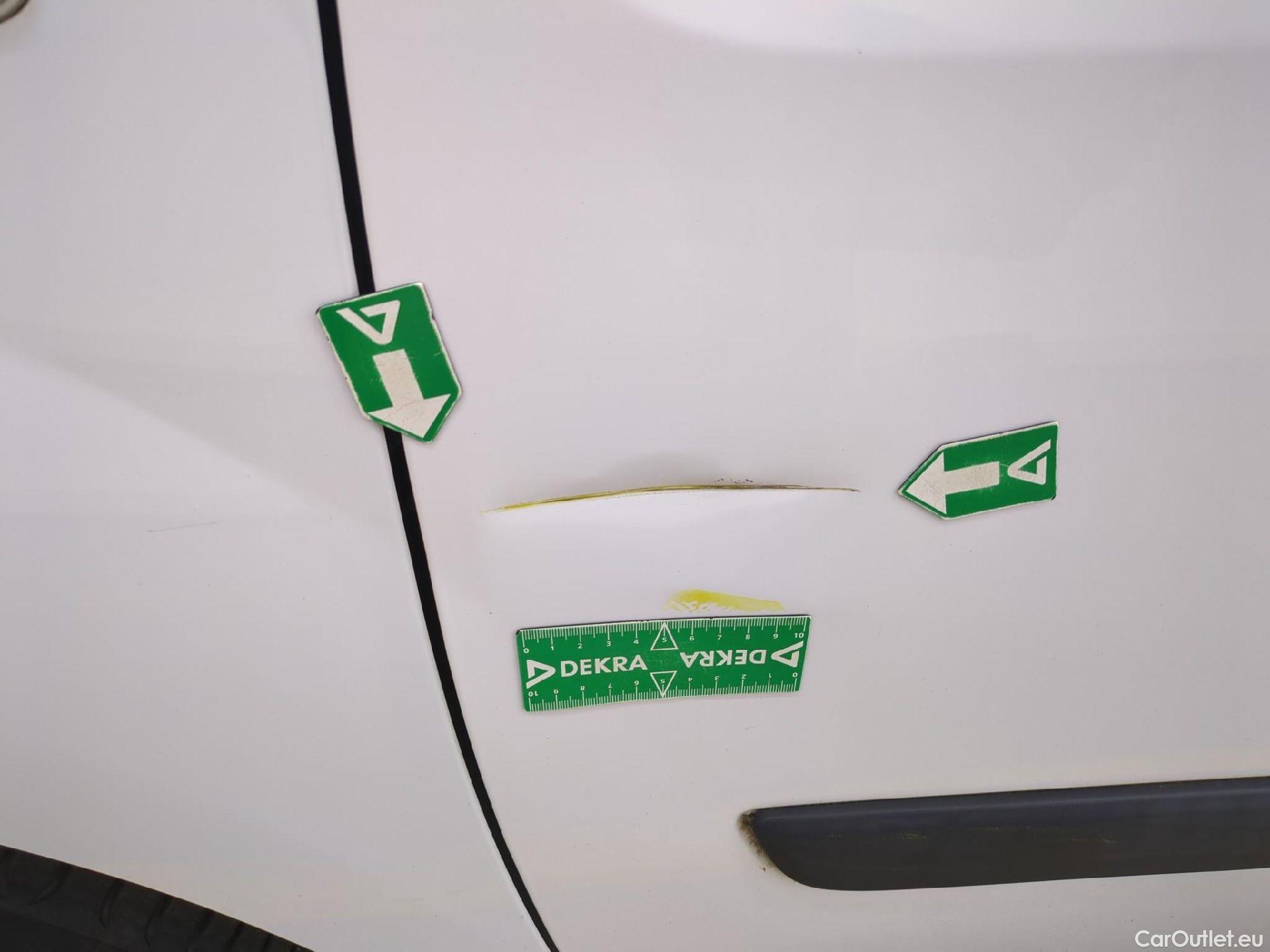  Renault  Kangoo  Express Maxi Extra (Série Spéciale) 1.5 dCi 90CV BVM5 E6 #41