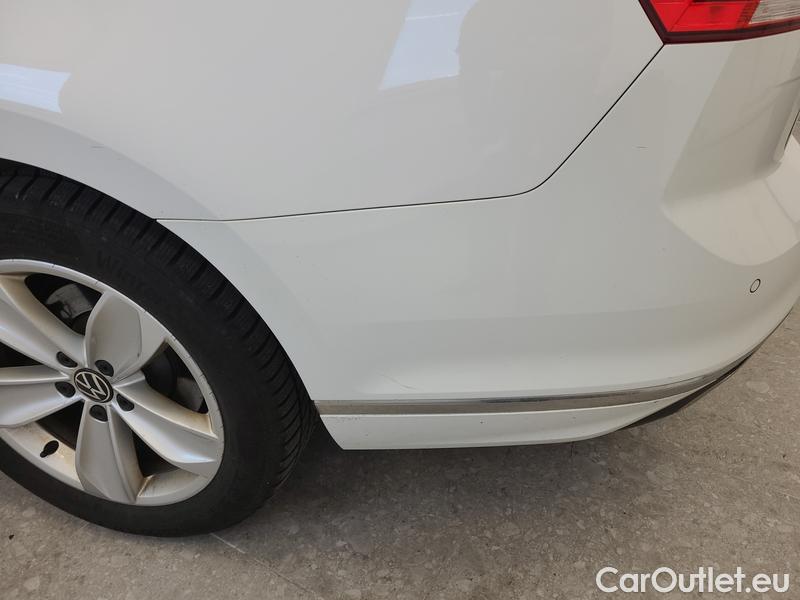  Volkswagen  Passat  8 SW (2014) Pas.Var.2.0TDI 147 Eleg 4X4 AT #10