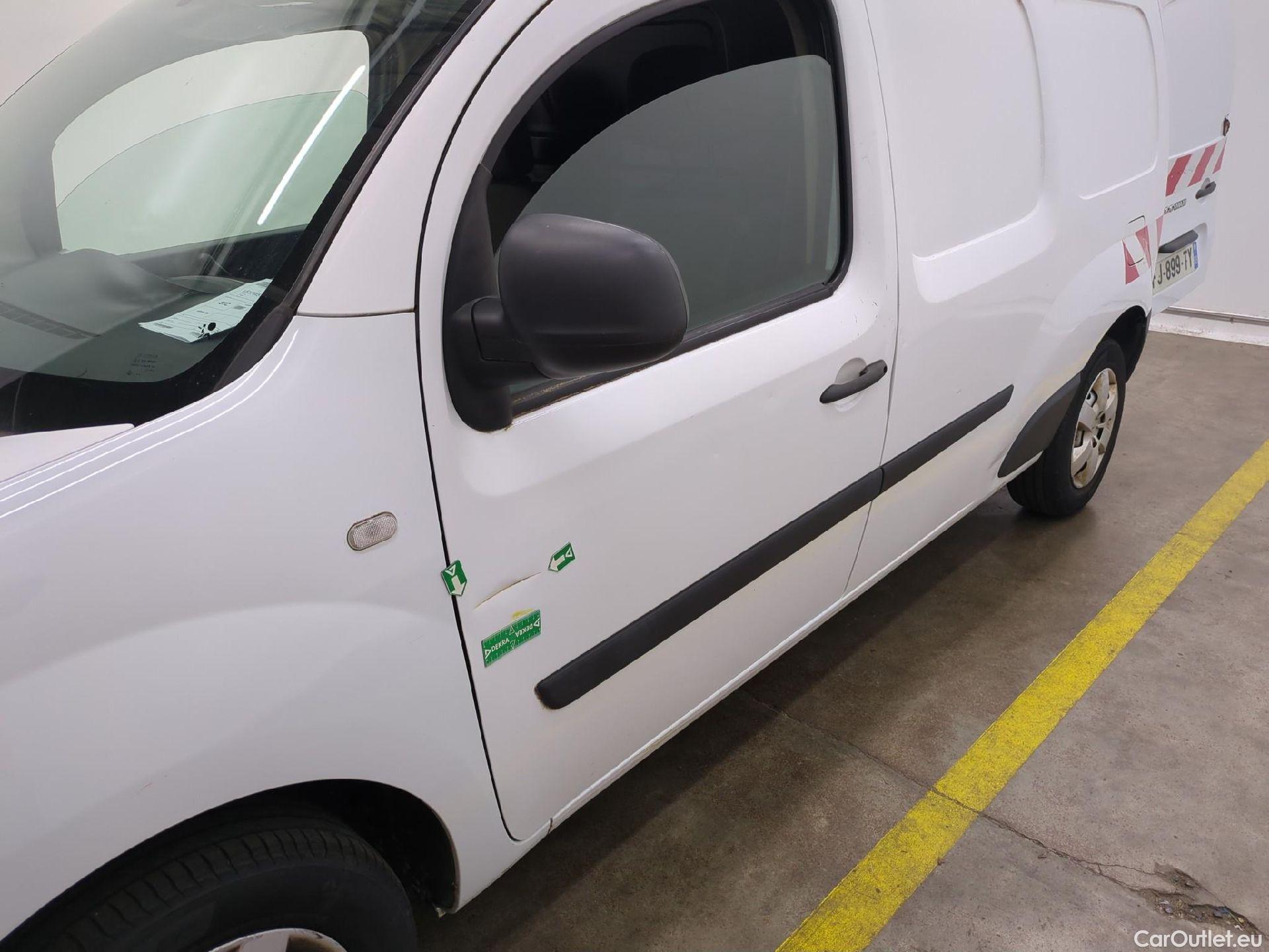  Renault  Kangoo  Express Maxi Extra (Série Spéciale) 1.5 dCi 90CV BVM5 E6 #40