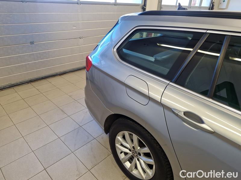  Volkswagen  Passat  8 SW (2014) Pas.Var.2.0TDI 110 Business #8