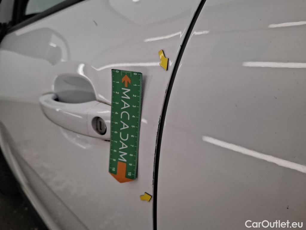  Citroen  C3  Société Feel 1.5 BlueHDI 100CV BVM5 E6dT #19