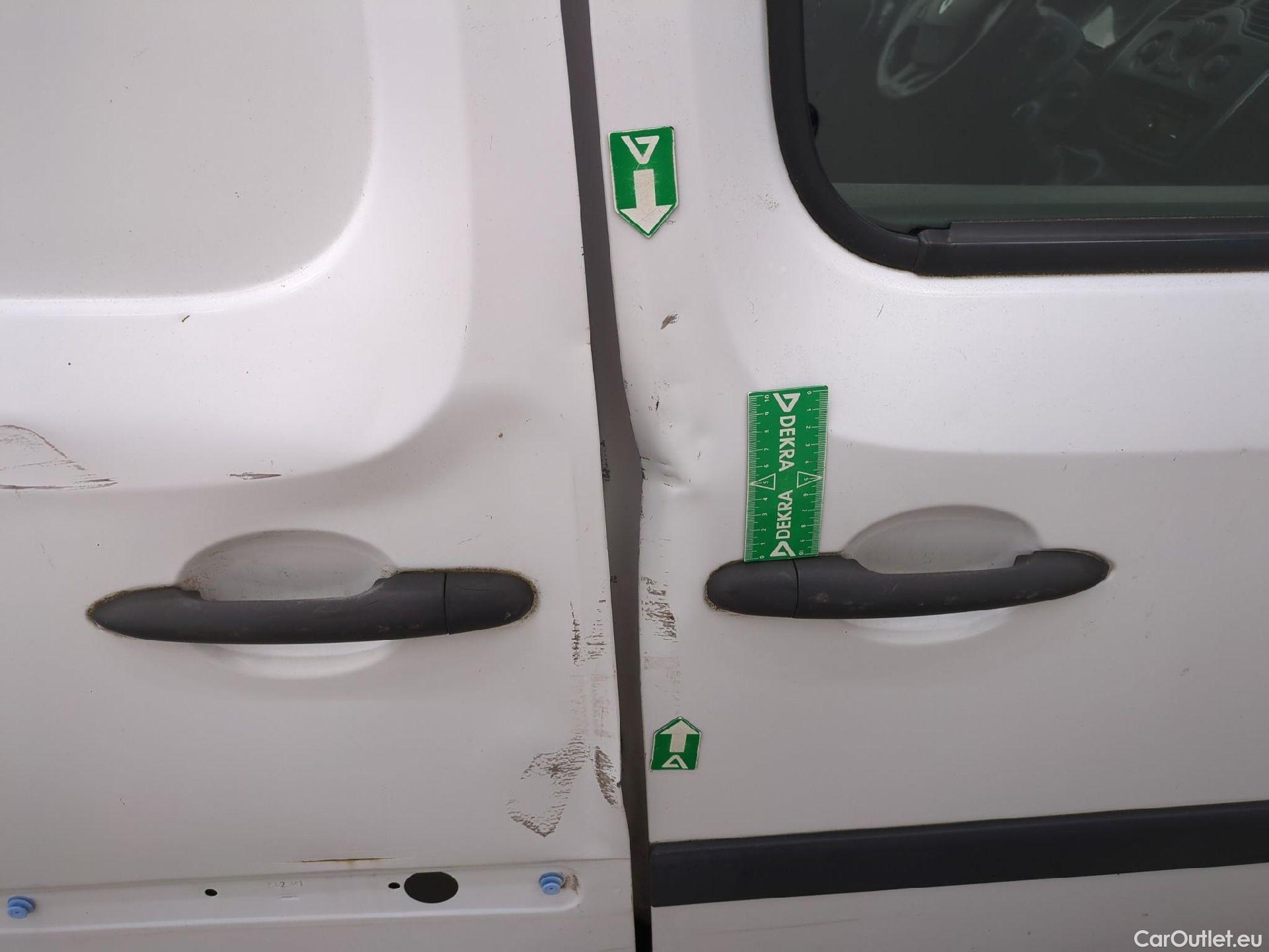  Renault  Kangoo  Express Maxi Extra (Série Spéciale) 1.5 dCi 90CV BVM5 E6 #95