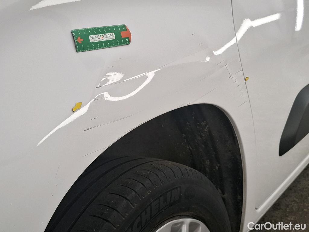  Toyota  Proace TOYOTA  City / 2019 / 4P / Fourgonnette 1.5 Medium 100 D-4D Business #2