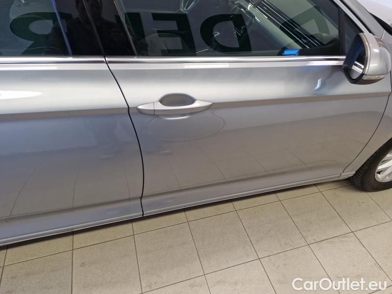  Volkswagen  Passat  8 SW (2014) Pas.Var.2.0TDI 110 Business #5