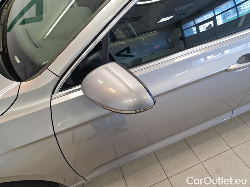 Volkswagen  Passat  8 SW (2014) Pas.Var.2.0TDI 110 Business #16