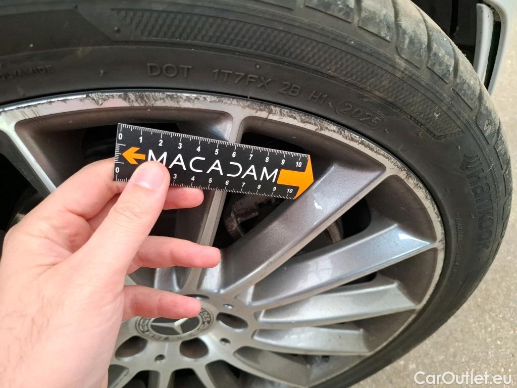  Mercedes  CLA-Klasse MERCEDES-BENZ CLA Coupe / 2019 / 4P / Coupé CLA 200 d AMG Line BA8 #43