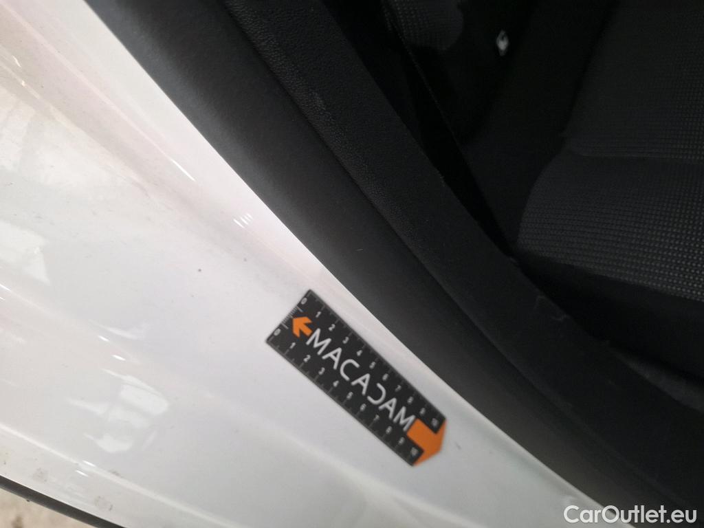  Citroen  C3  Feel Business 1.2 PureTech 80CV BVM5 E6d #7