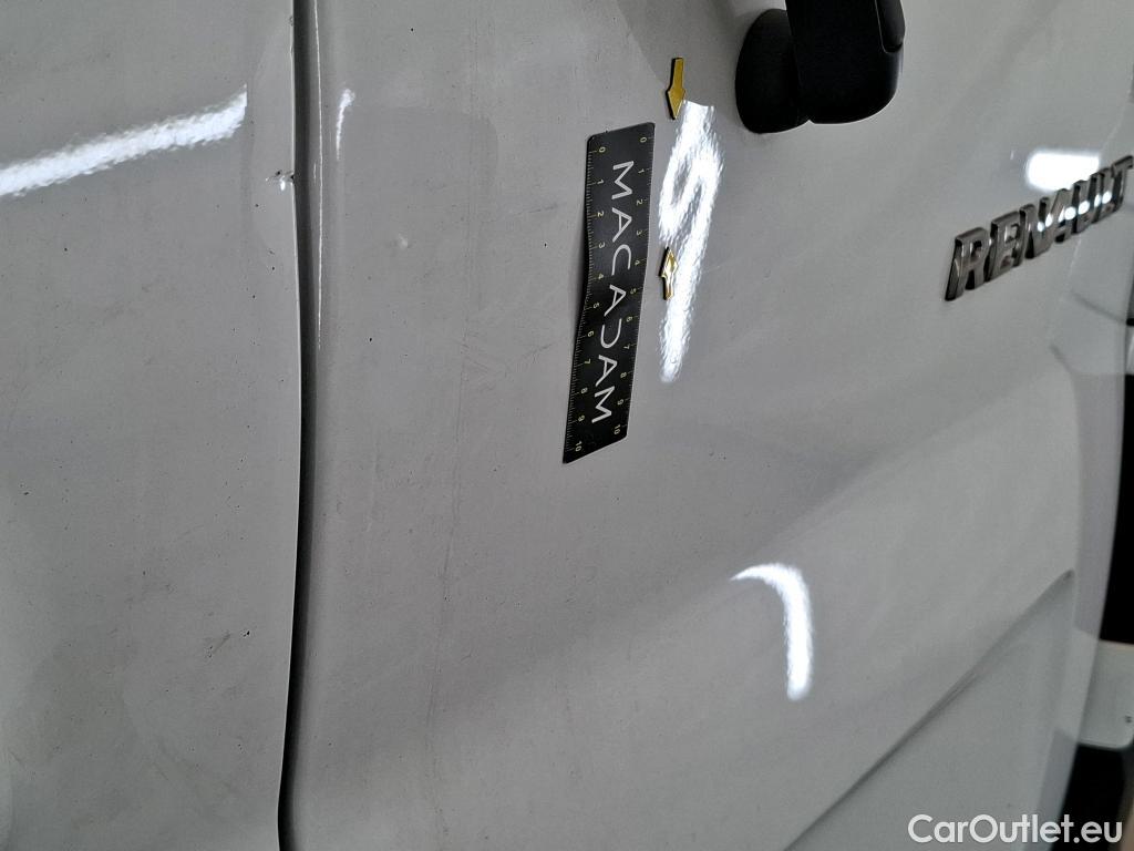  Renault  Trafic RENAULT  4p Combi Zen L1 Energy dCi 125 8 places #37